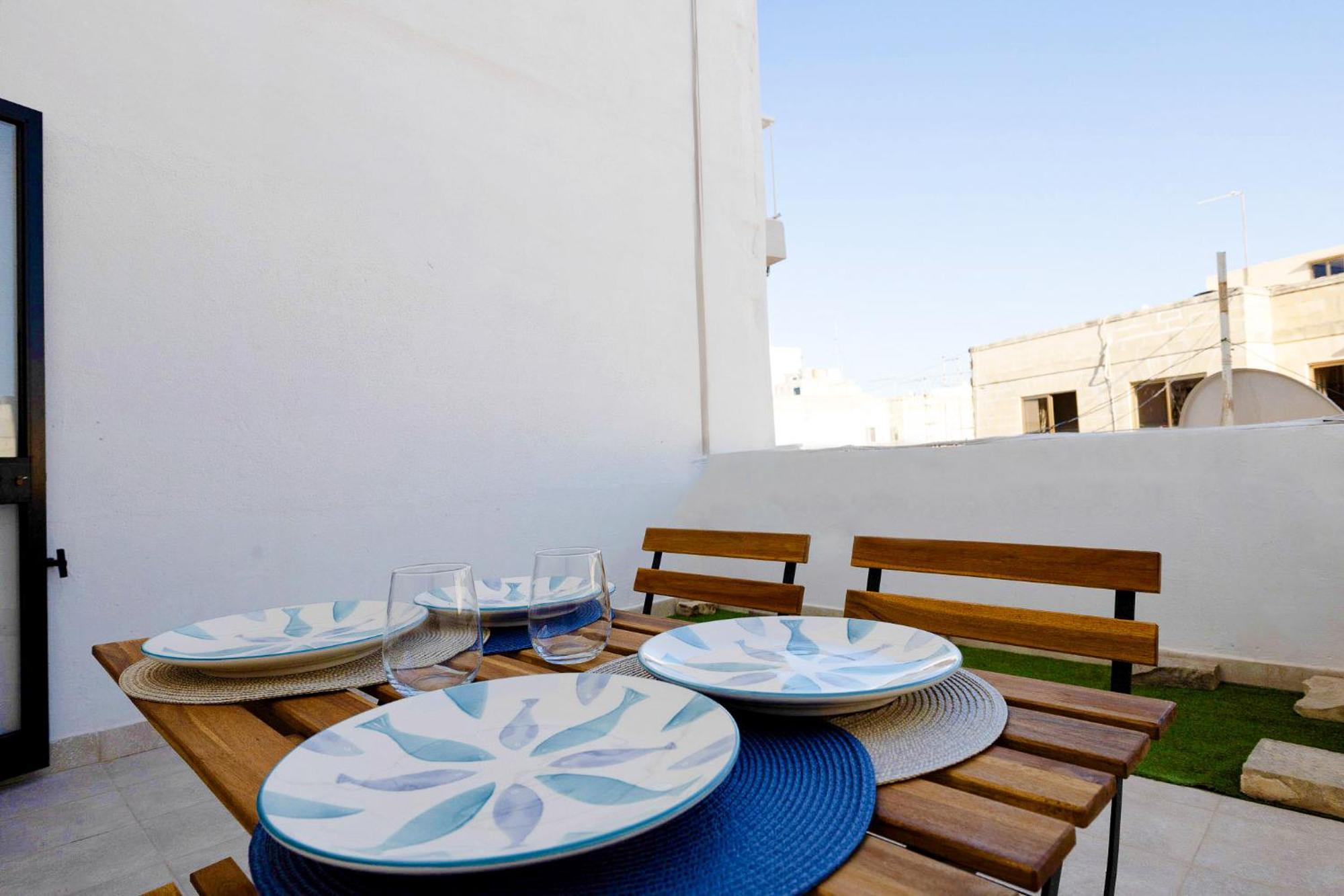 Spacious 2Br Penthouse With A Large Front-Terrace - Close To Bugibba Perched Beach Σεντ Πόλς Μπέι Εξωτερικό φωτογραφία